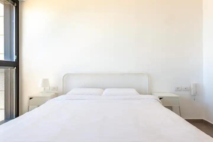 Oַ&O Group- Luxury Apt Tower Best Sea View Bat Yam Exterior photo